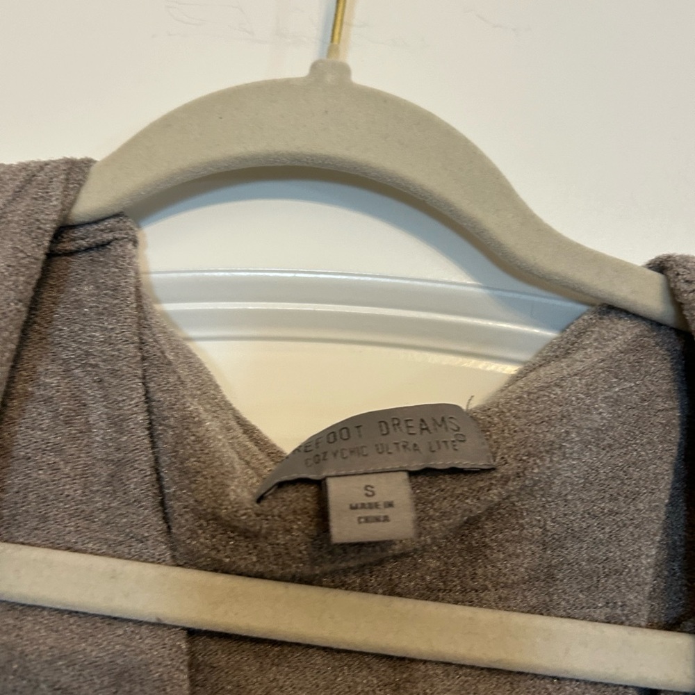 BAREFOOT DREAMS Cozychic Ultra Lite Hooded Cardigan - Picture 4 of 5